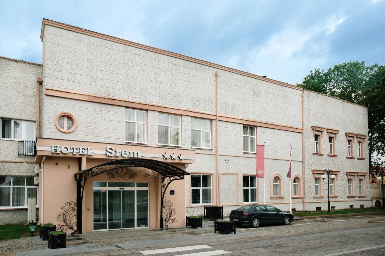 Hotel Srem Sremska Mitrovica Dış mekan fotoğraf