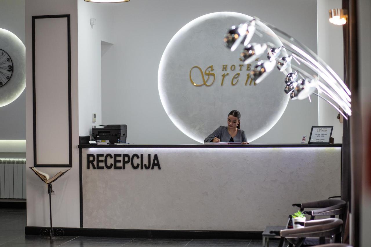 Hotel Srem Sremska Mitrovica Dış mekan fotoğraf