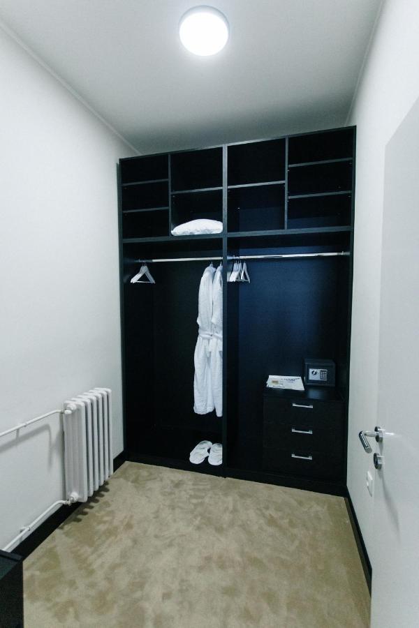 Hotel Srem Sremska Mitrovica Dış mekan fotoğraf