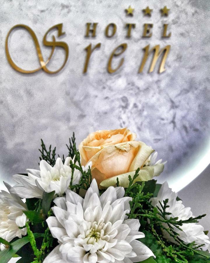 Hotel Srem Sremska Mitrovica Dış mekan fotoğraf